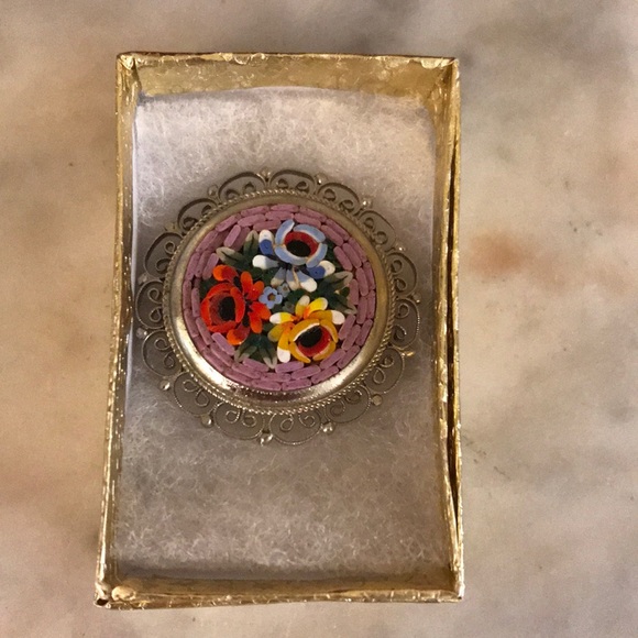 Vintage-Italian Micro Mosaic Brooch/Pin - Picture 4 of 6
